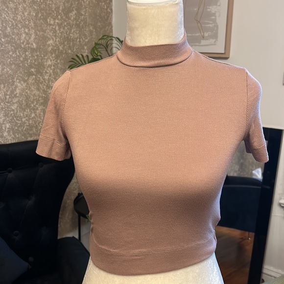 Babaton crop tops - Picture 3 of 7